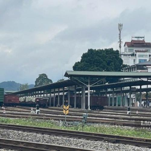 Đầu Tư 240 Tỉ Đồng Phục Vụ Giải Phóng Mặt Bằng Đường Sắt Tỉ USD