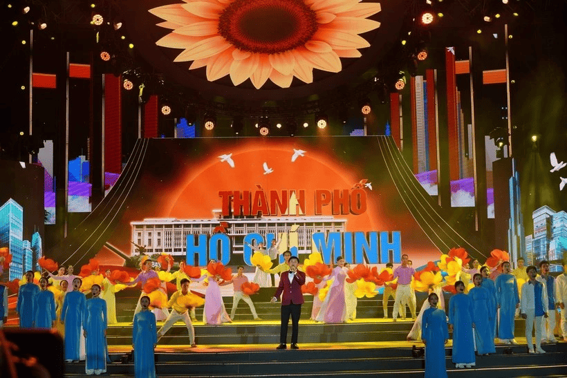 Chương trình nghệ thuật “Thành phố Hồ Chí Minh - Rạng rỡ kỷ nguyên mới”