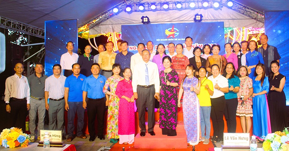 An Giang tôn vinh thanh niên khởi nghiệp