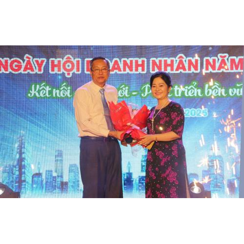 Tôn vinh & lan tỏa tinh thần khởi nghiệp
