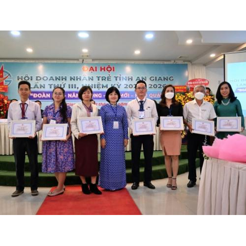 Ra mắt Ban Chấp hành Hội Doanh nhân trẻ An Giang khóa III