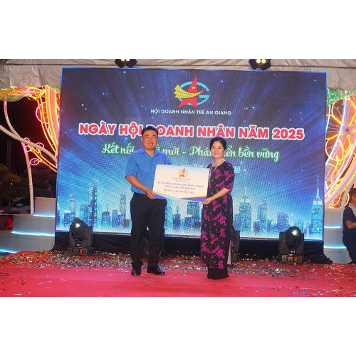 An Giang tôn vinh thanh niên khởi nghiệp