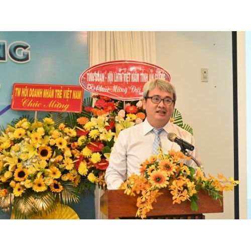 Ra mắt Ban Chấp hành Hội Doanh nhân trẻ An Giang khóa III