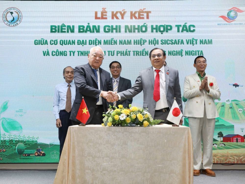 V. Ký kết hợp tác chiến lược