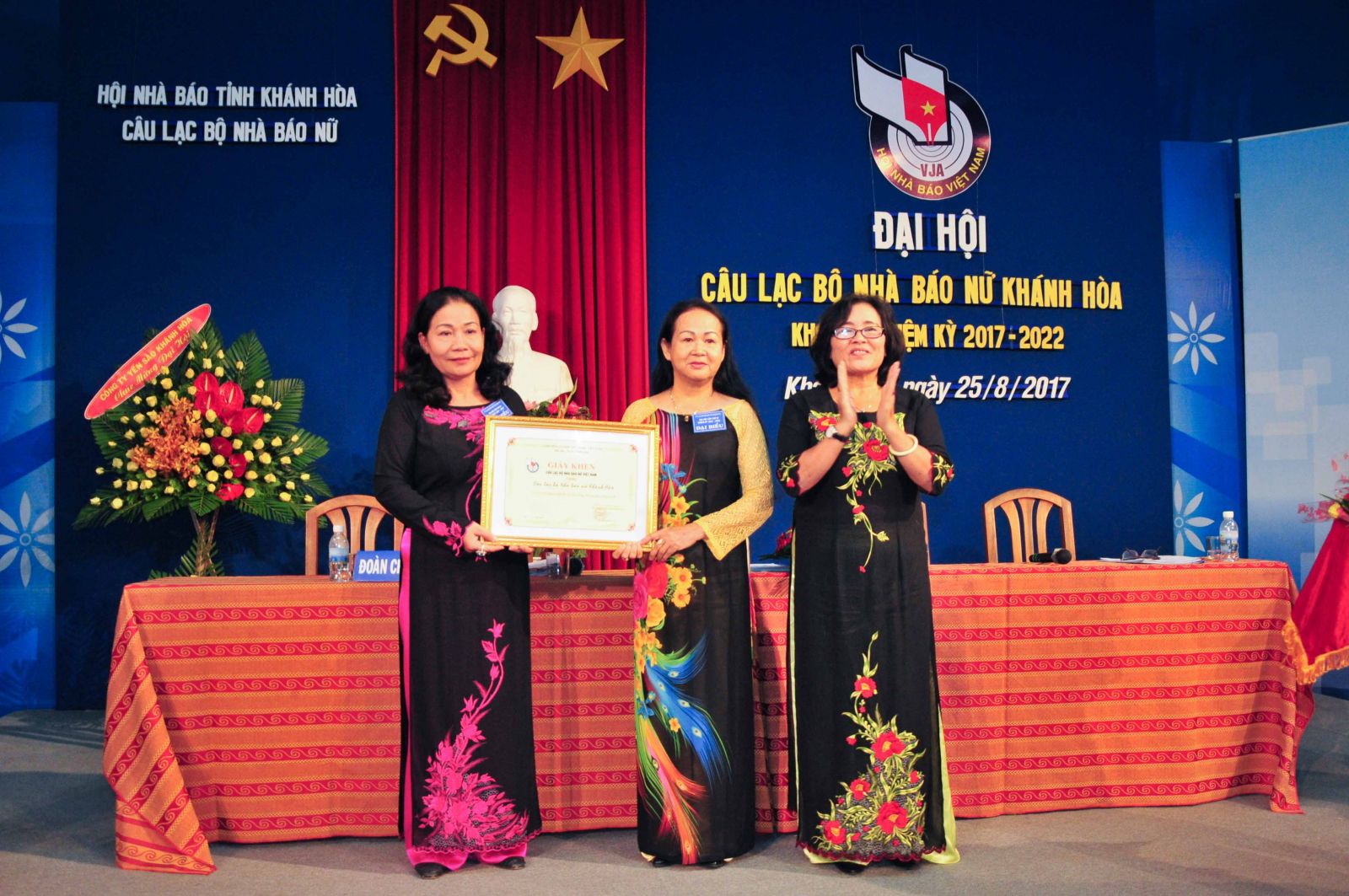 Đại hội khóa III (nhiệm kỳ 2017 - 2022) Câu lạc bộ Nhà báo nữ Khánh Hòa