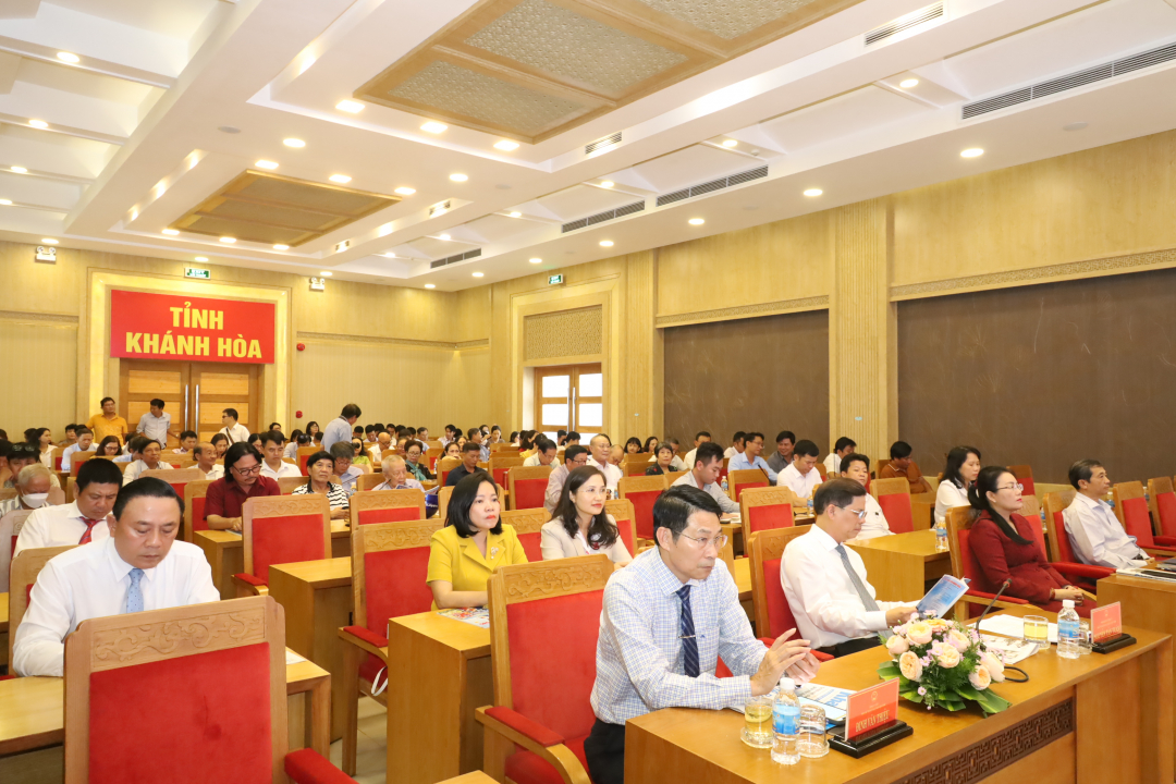 Kỷ niệm Ngày Báo chí cách mạng Việt Nam và trao giải báo chí Khánh Hòa