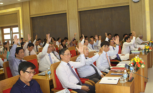 Bế mạc kỳ họp thứ 8 HĐND tỉnh Khánh Hòa khóa VI