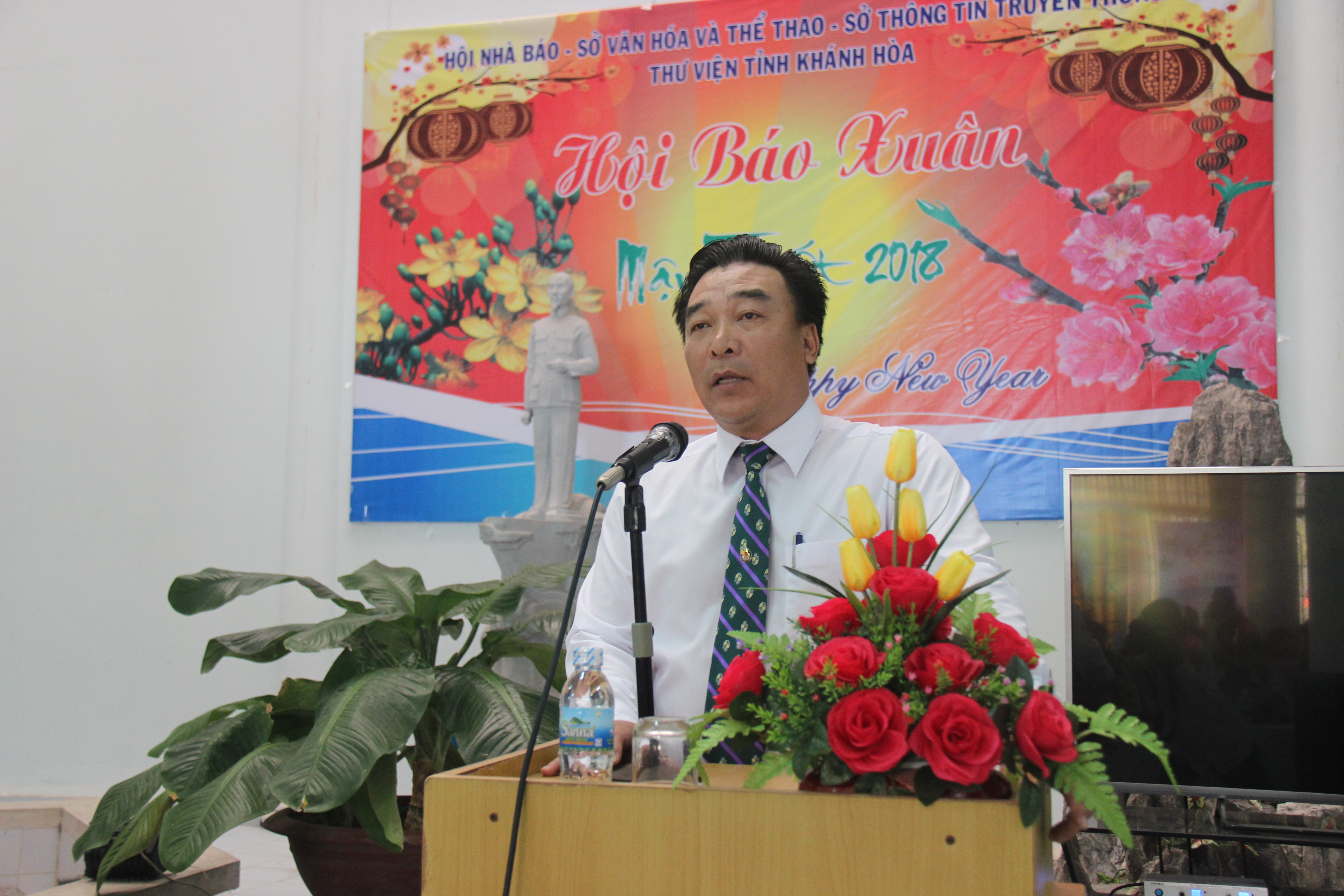 Hơn 400 đầu báo tham gia Hội Báo Xuân Khánh Hòa