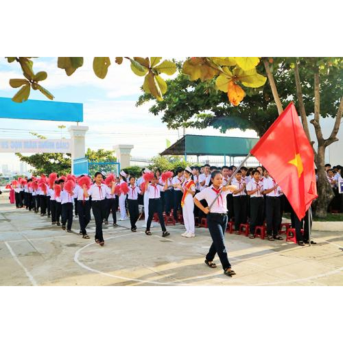 Khánh Hòa rộn ràng khai giảng năm học mới