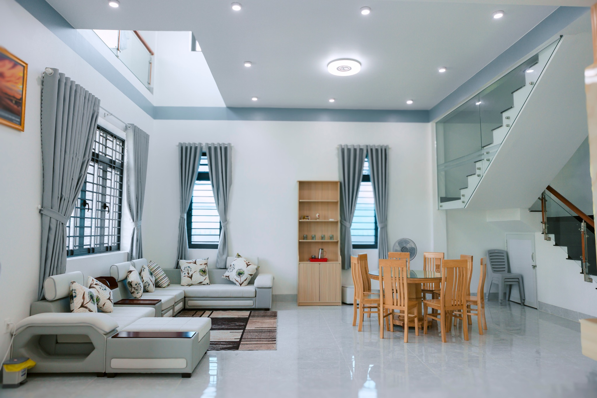 5. Trang thiết bị & tài sản: