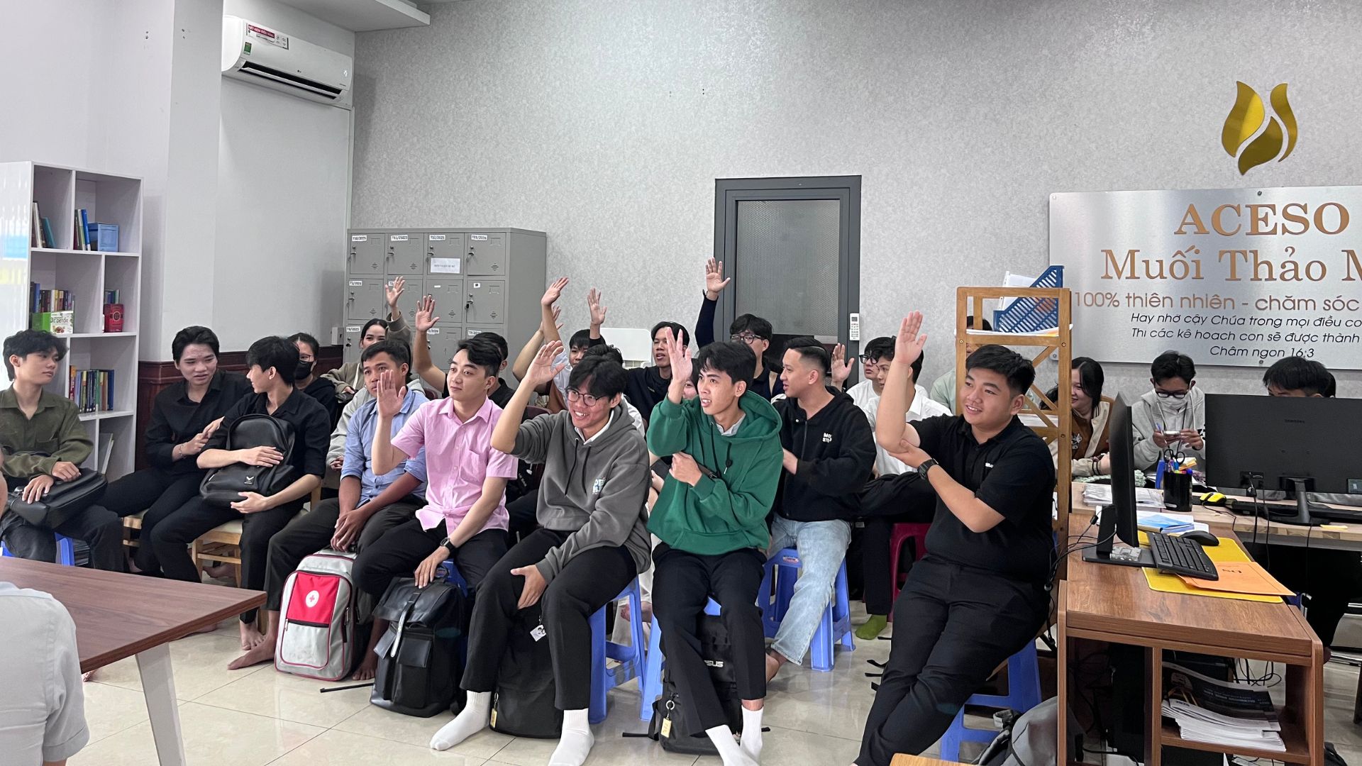 Cơ hội việc làm mở rộng cho sinh viên tốt nghiệp