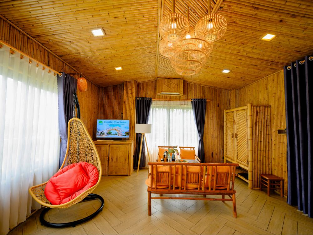 Bamboo Bungalow Lake View