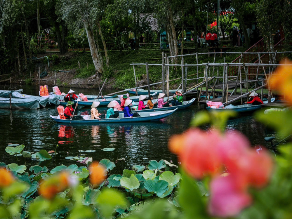 Cơ sở vật chất phục vụ du lịch