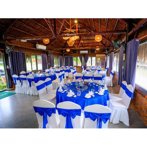 Nhà hàng sinh thái ẩm thực