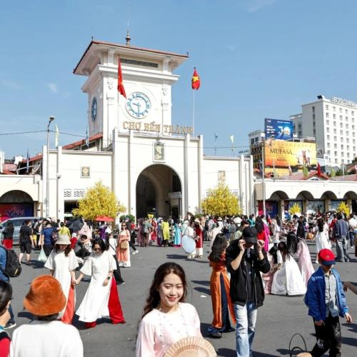 Du Lịch TP HCM Thu Hơn 22 Nghìn Tỷ Đồng Sau Một Tháng Sáp Nhập