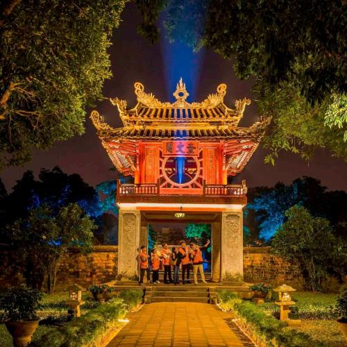 Tour Đêm Văn Miếu – Quốc Tử Giám