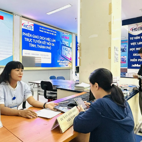 Đào Tạo Lại Nghề Và Giải Quyết Việc Làm Cho Cán Bộ, Công Chức, Viên Chức, Lao Động Hợp Đồng Và Người Hoạt Động Không Chuyên Trách Nghỉ Việc Do Sắp Xếp Tổ Chức Bộ Máy Trong Các Đơn Vị Hành Chính