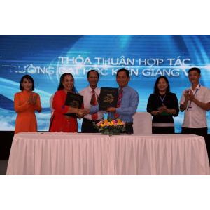 Phối hợp ra mắt sản phẩm trà gừng Linh chi