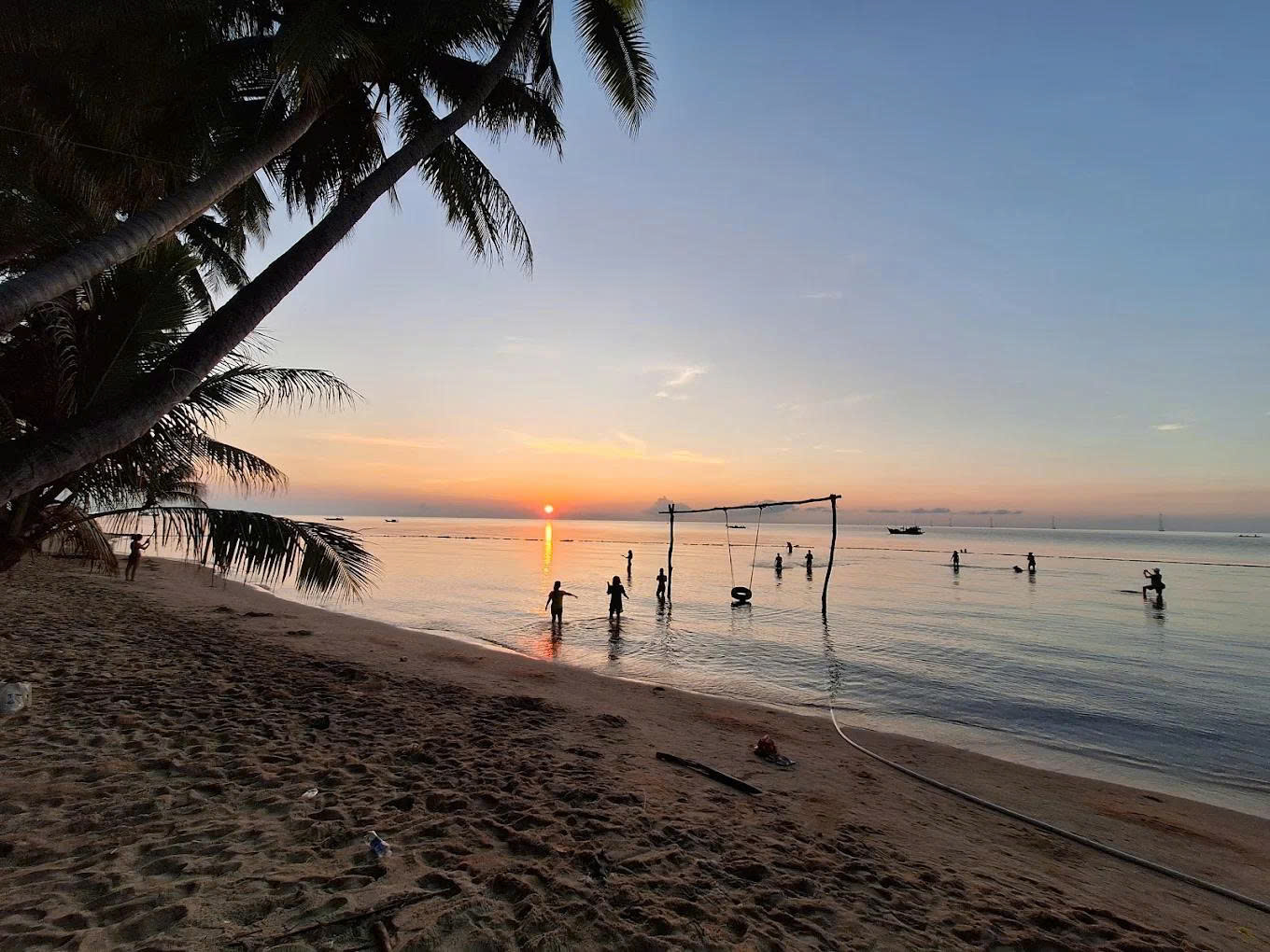 Khung cảnh thiên nhiên thanh bình