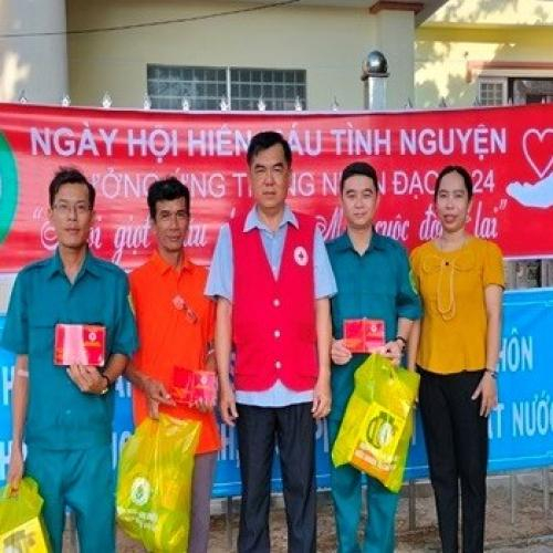 Hiến Máu Tình Nguyện Ở Hai Xã Đảo An Sơn Và Nam Du