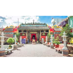 "Bỏ túi" kinh nghiệm viếng Chùa Ông Quách