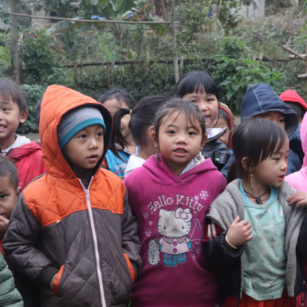 Dự Án Thiện Nguyện Ấm Êm: Trao Niềm Tin, Viết Ước Mơ Tại Vùng Cao Biên Giới Tỉnh Lào Cai