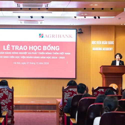 Agribank Trao 60 Suất Học Bổng Cho Sinh Viên Học Viện Ngân Hàng