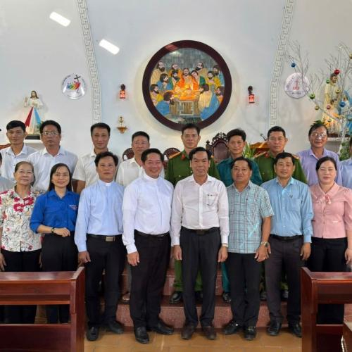 Thăm Và Chúc Mừng Giáo Họ Hòn Tre Nhân Dịp Lễ Giáng Sinh Năm 2025