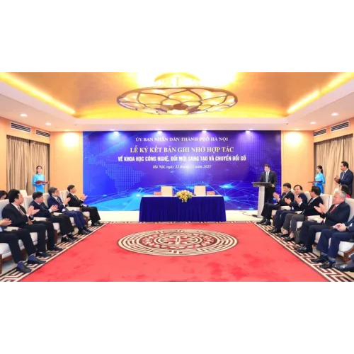 Toàn cảnh lễ ký kết.