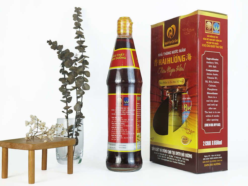 Vì nước mắm là chất kết nối những lớp gia vị trong bếp Việt