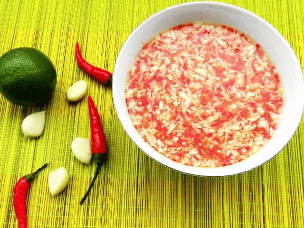 Nước mắm linh hồn của ẩm thực Việt trong mắt du khách