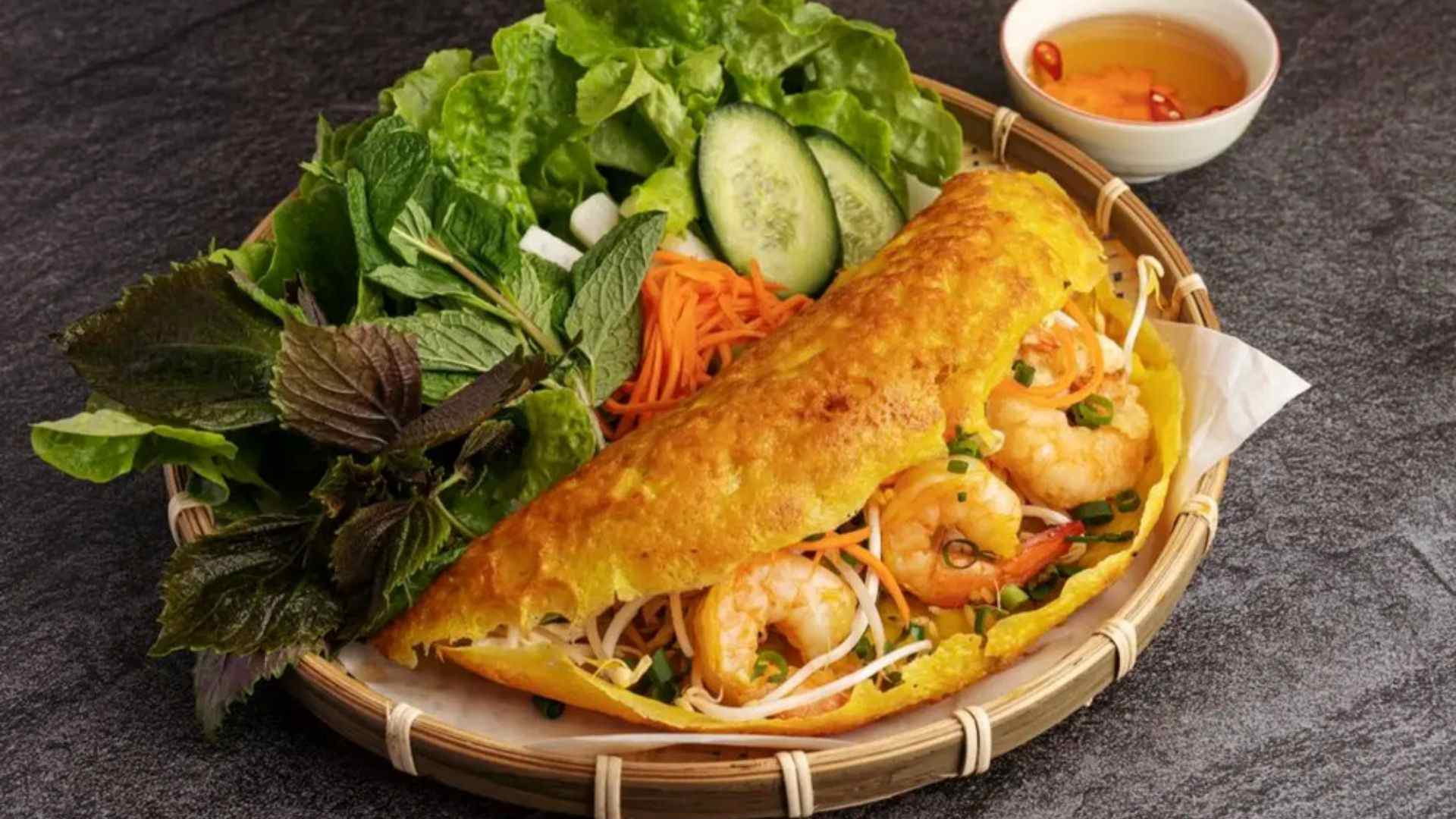 2. Bánh xèo miền Tây