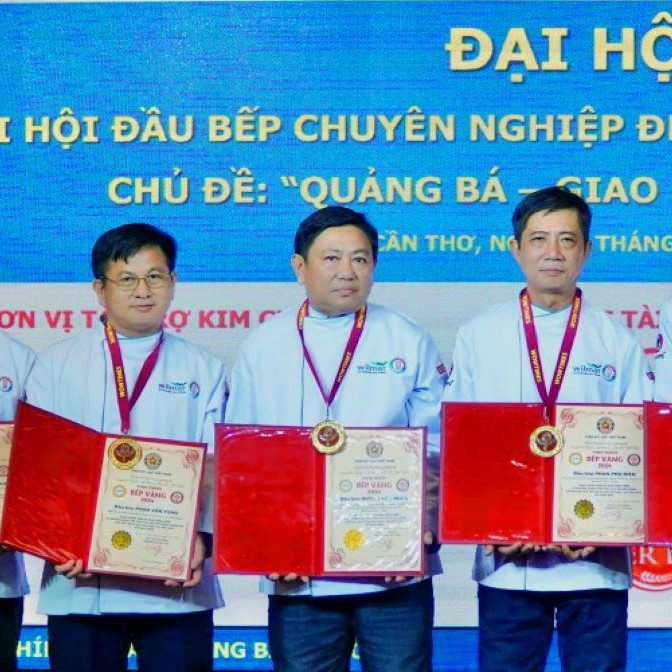 Chủ Tịch Hiệp Hội Đầu Bếp Tỉnh Kiên Giang Được Vinh Danh Bếp Vàng Năm 2024