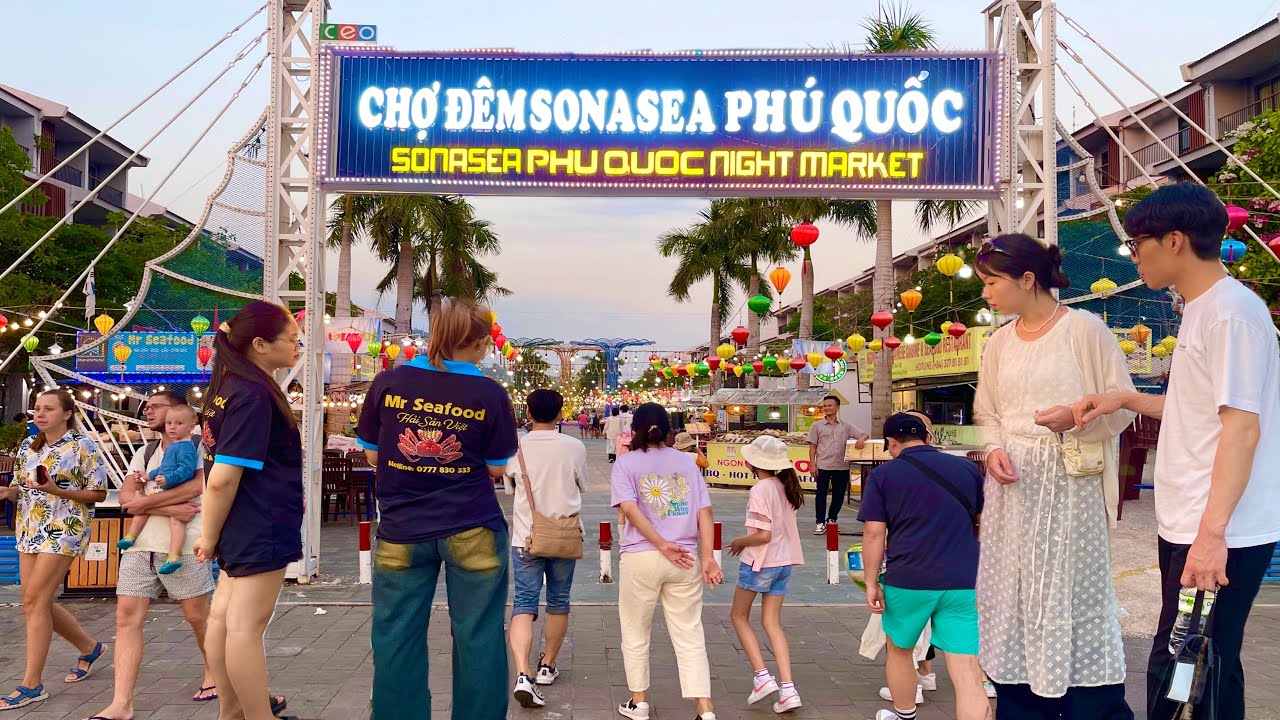 2. Chợ đêm Sonasea Phú Quốc