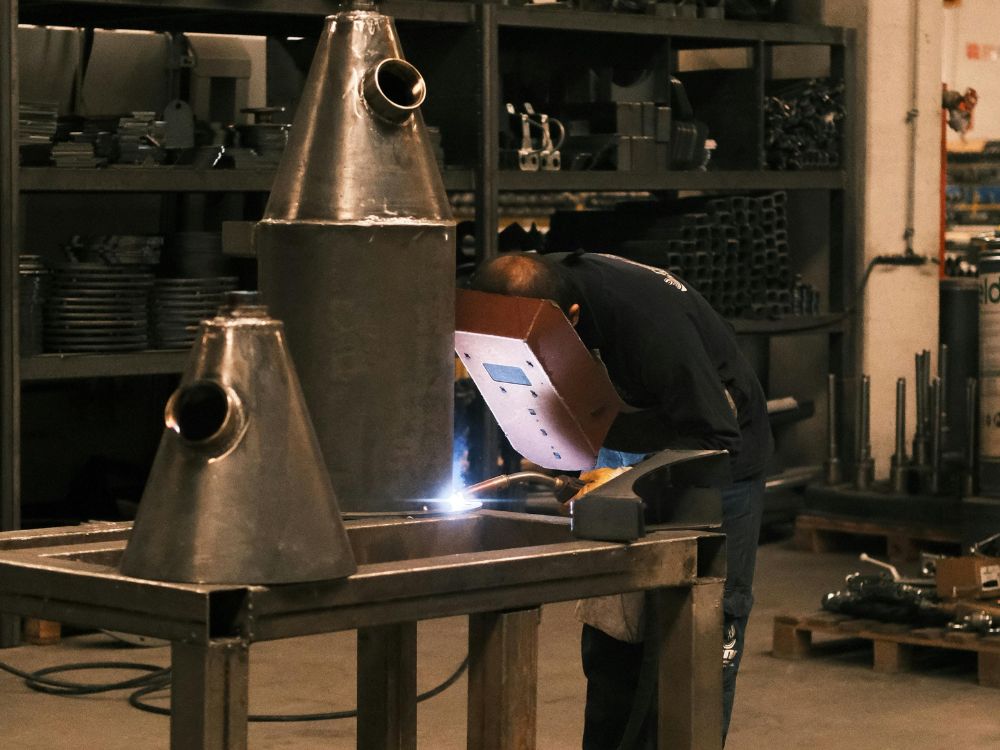 3. Dịch vụ hậu mãi: Đồng hành cùng khách hàng sau khi bàn giao