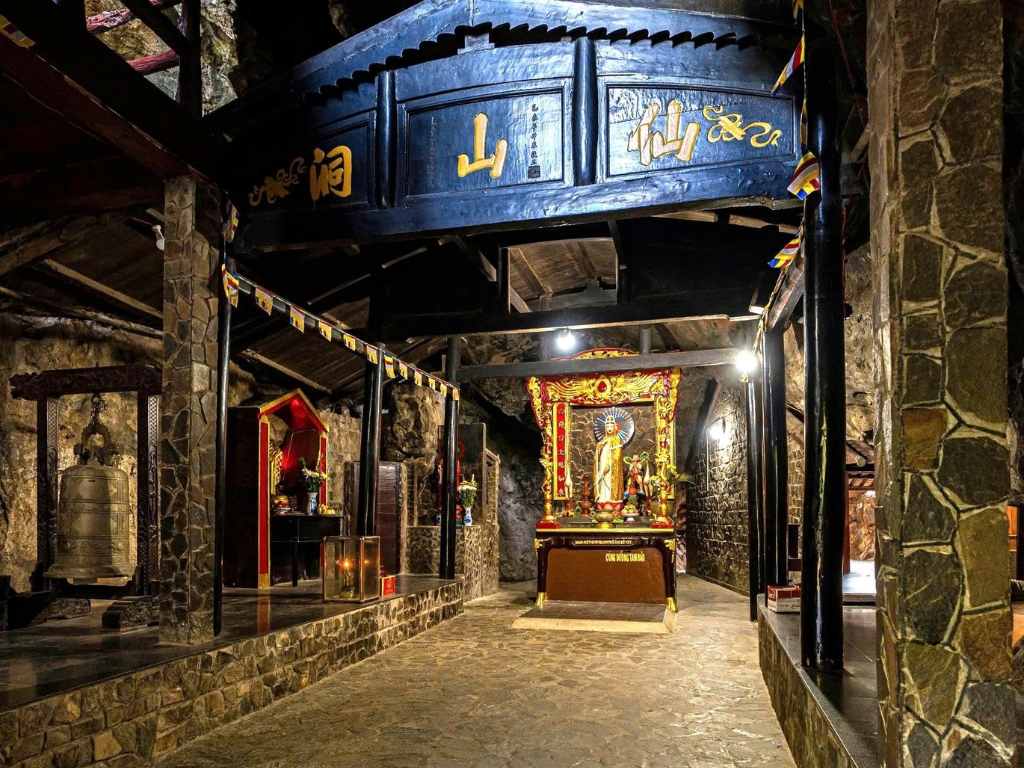 Di sản tâm linh giữa truyền thuyết và thiên nhiên Thạch Động