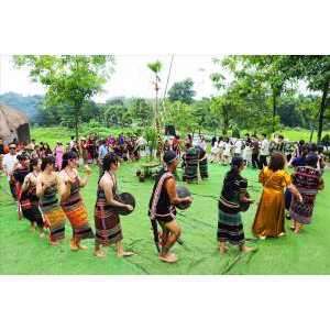 Lễ sum họp cộng đồng của đồng bào M’nông