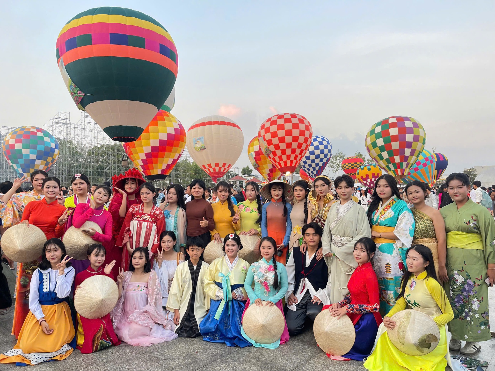 Gắn kết doanh nhân nữ với quê hương, lan tỏa những giá trị bền vững