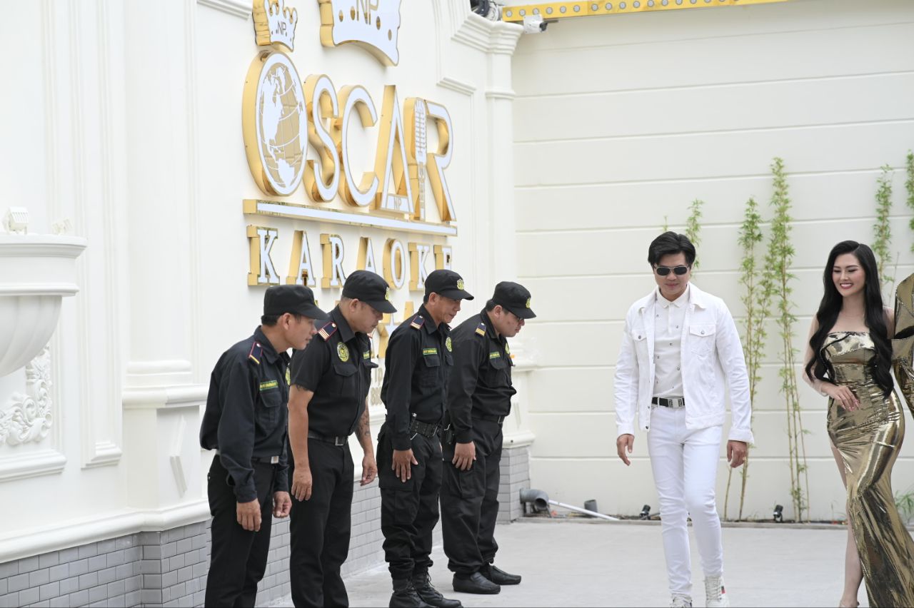 Đội ngũ nhân viên chuyên nghiệp