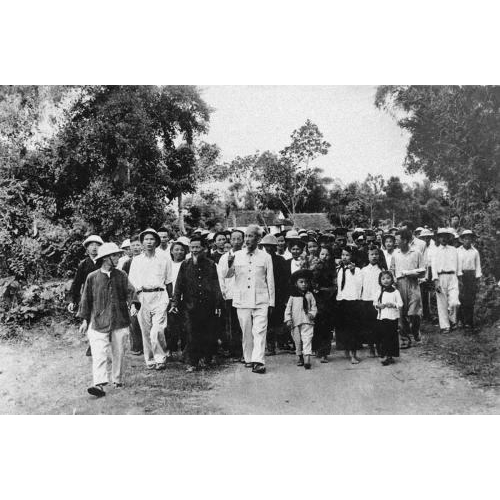 3. Nền tảng giáo dục, nhân cách và hình ảnh xã hội