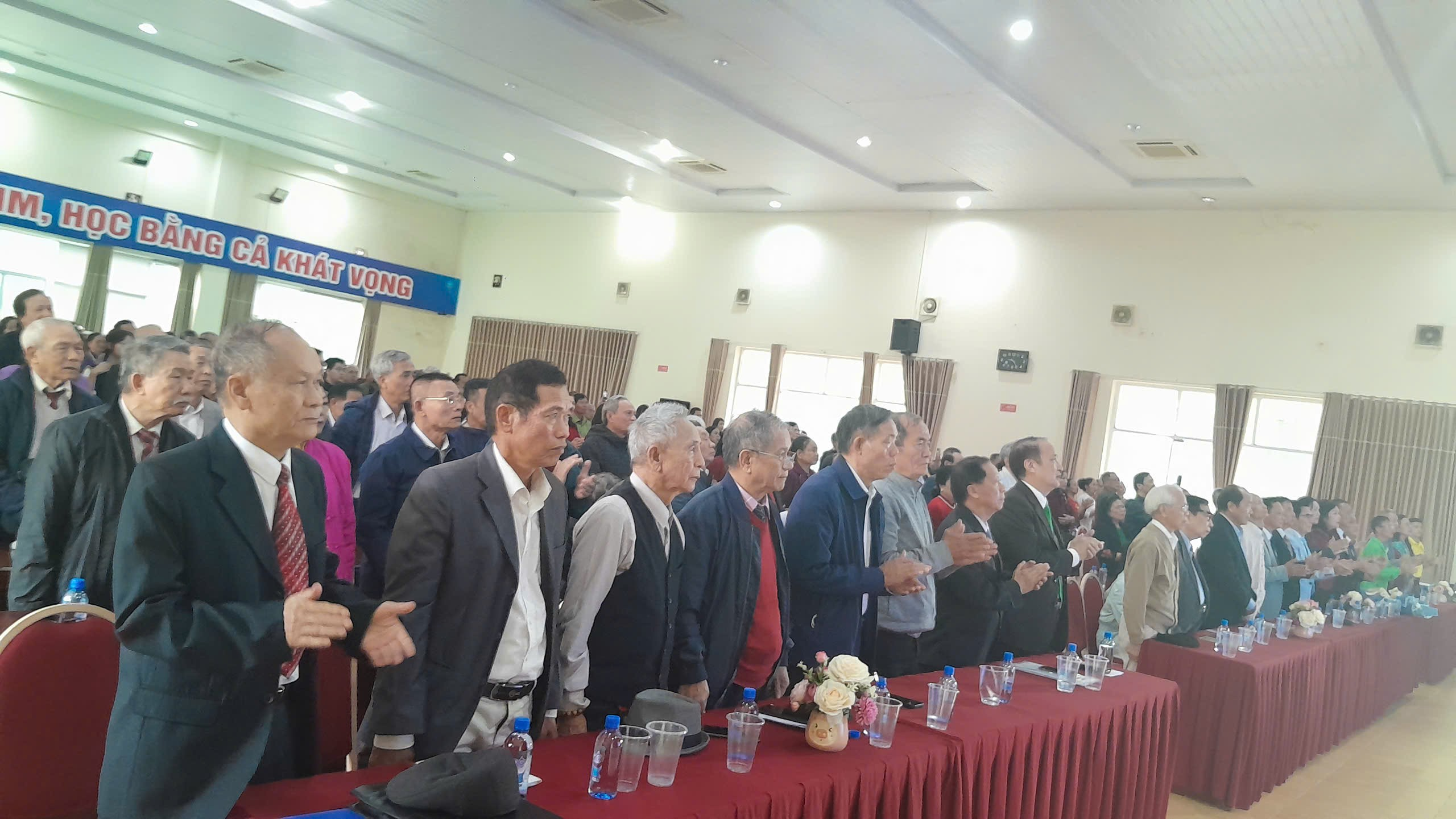 Báo cáo - Phát biểu - Tri ân