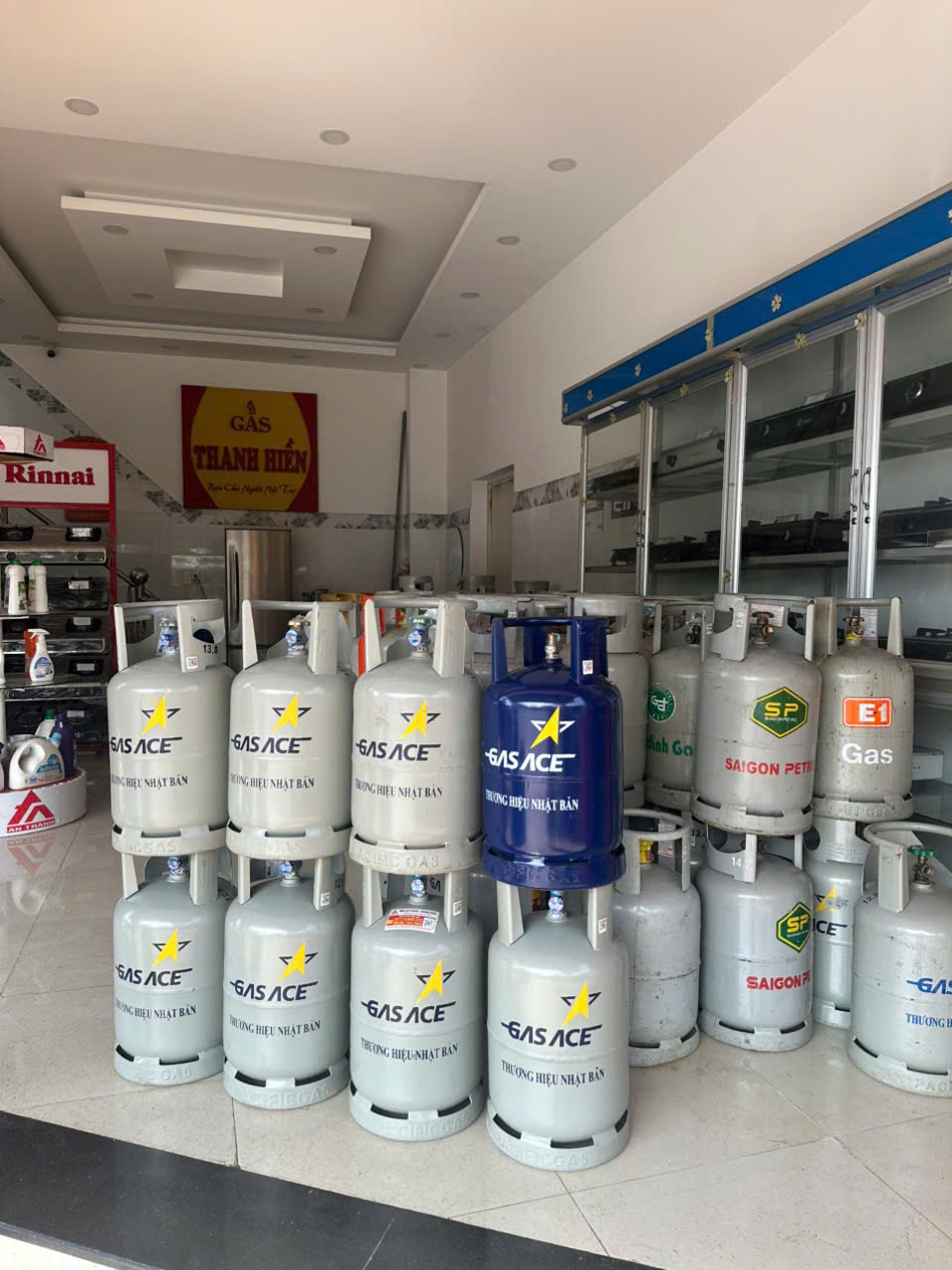 Từ kho đến bếp hành trình mang lửa đến từng mái nhà