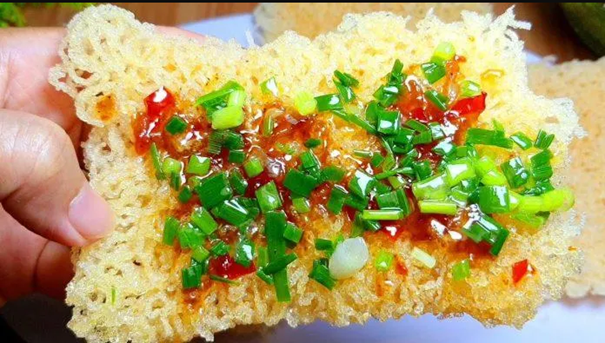 Hương vị quê trong từng miếng cơm cháy