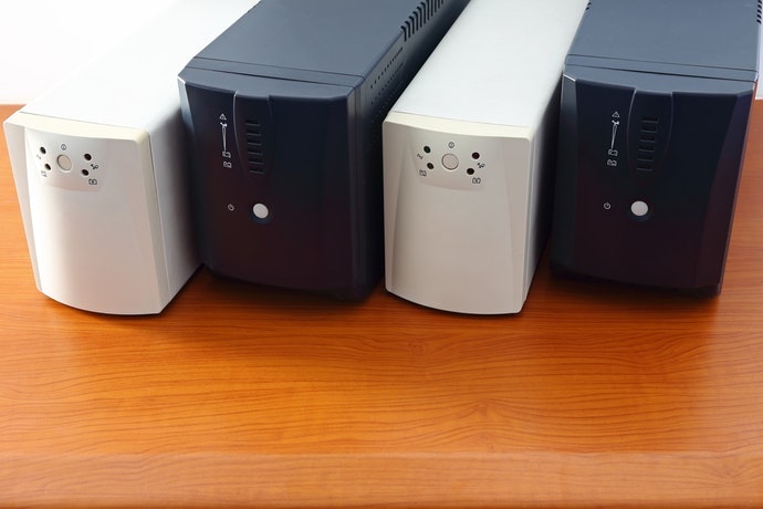 Chọn UPS Line Interactive bảo vệ máy chủ và ổn định điện áp 