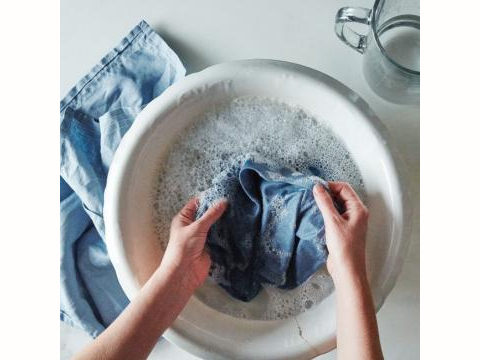 Top 10 bột giặt, nước giặt xả vải an toàn cho da và tốt nhất hiện nay - 8362_41e9c9f1cB