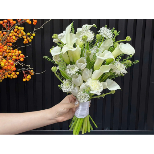 Ý nghĩa của bó hoa tay cầm trong lễ cưới