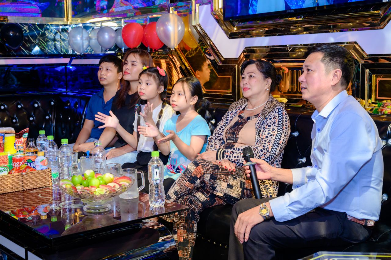 Vì sao bạn nên chọn Nhất Phương Oscar Karaoke để PARTY? 🎉