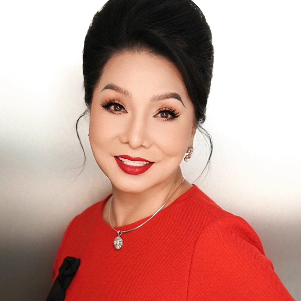 Nghệ Sĩ Nhân Dân - Bạch Tuyết