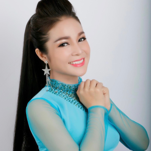 Nghệ Sĩ Ưu Tú - Lê Hồng Thắm