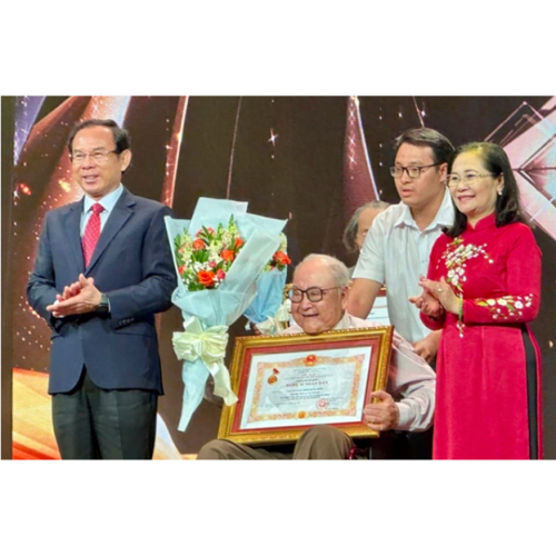 Giải thưởng và danh hiệu